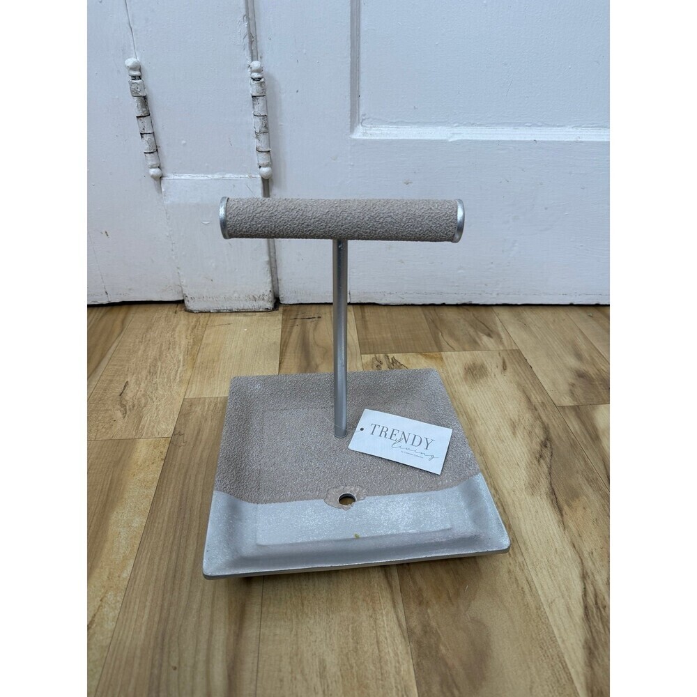 Trendy Living Jewelry Display Stand with Stone Base